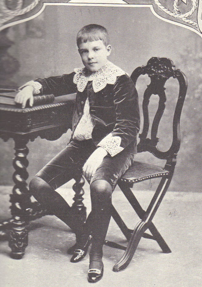 [d.+mANUEL-II.jpg]