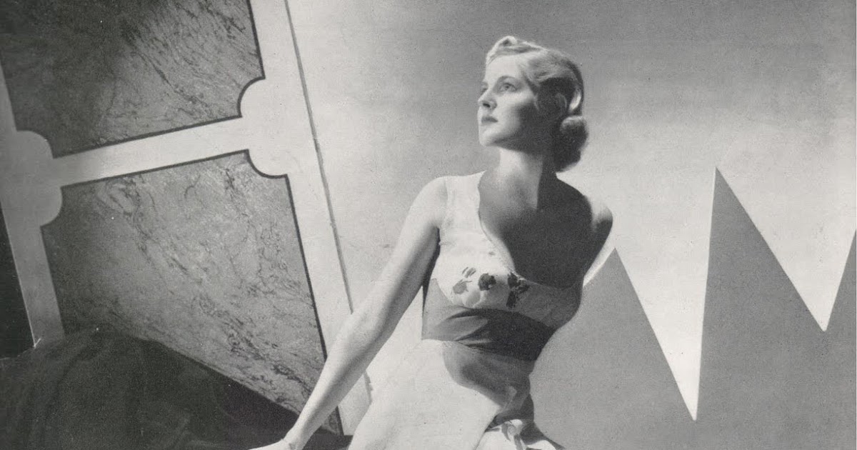 VINTAGE VOGUE Elsa Schiaparelli lobster dress