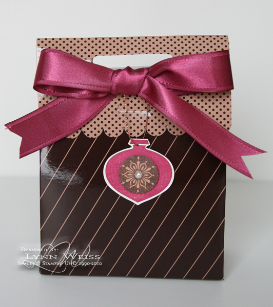 LW Designs: Quick & Pretty Gift Bag