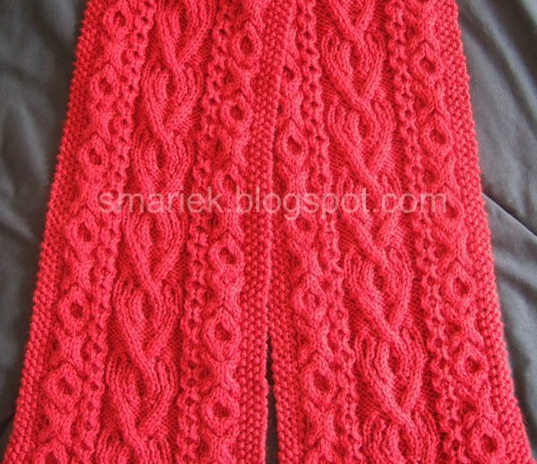 St. Albans Valentine Cable Scarf ~ smariek knits