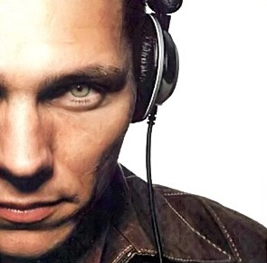 [tiesto.jpg]