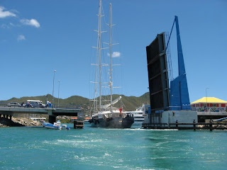 Charter Yacht Perseus passing through Simpson Bay Bridge, St Maarten - (Photo ©2009 - Paradise Connections) Charter Yacht Perseus passing through Simpson Bay Bridge, St Maarten - (Photo ©2009 - Paradise Connections)