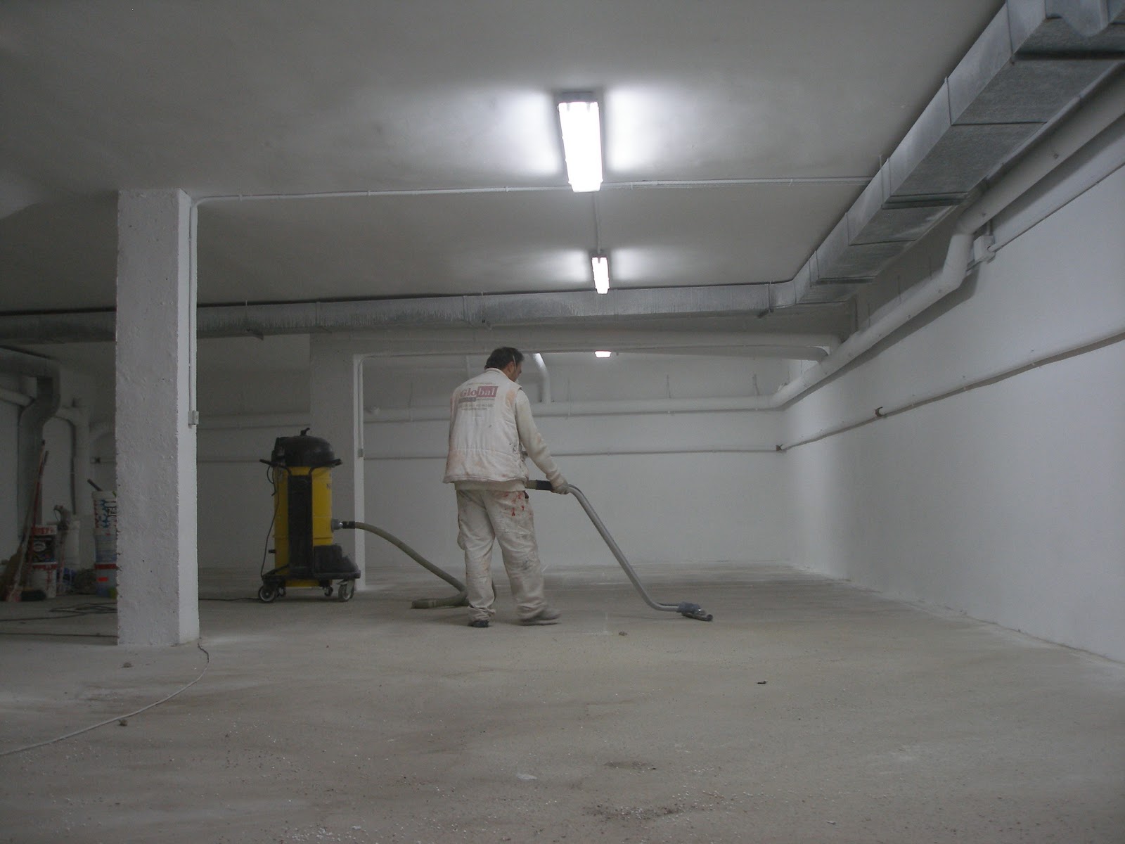 Pintor Zaragoza Profesional. Dale color a tu vida.: Suelos/Parking/Viales