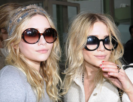 mary kate olsen hairstyles. Mary Kate And Ashley Olsen