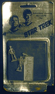 Heritage Star Trek #1605 - Spock, McCoy, Uhura, Nameplate (in pack)