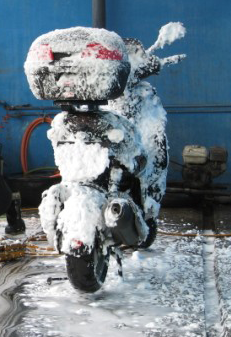 Munthe Motor Steam Menekuni Peluang Bisnis Cuci Motor