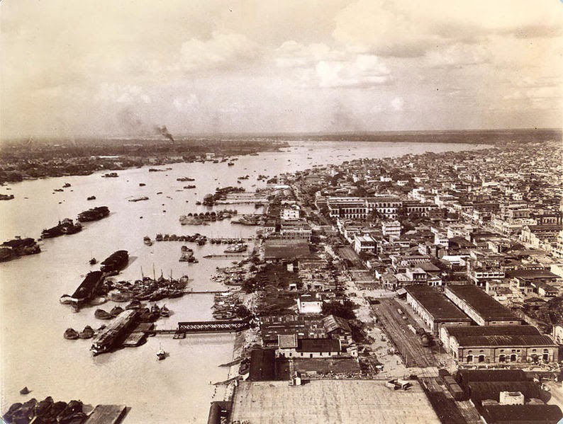 Wydarzenia Calcutta+on+Hoogly+River+in+1945