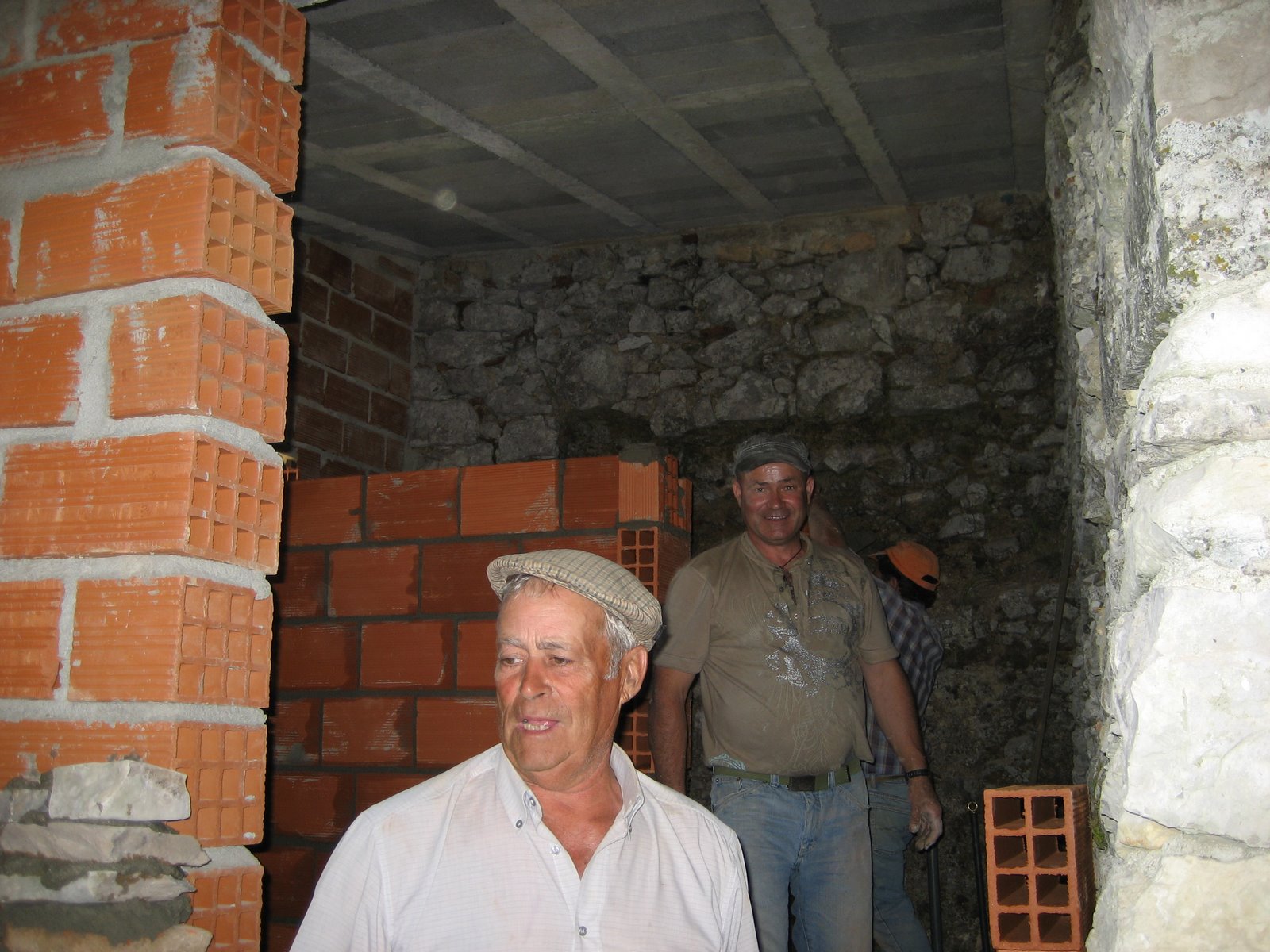 [IMG_0834.JPG]