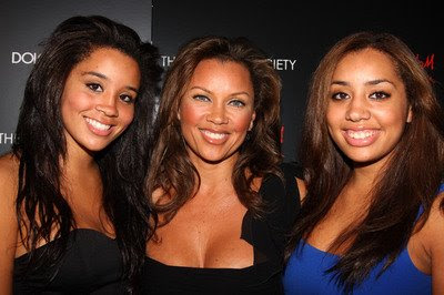 Vanessa_Williams_and_daughters_Jillian_Hervey_L_and_Melanie_Hervey_R_pose_at_a_screening_of_Filth_and_Wisdom_full.jpg