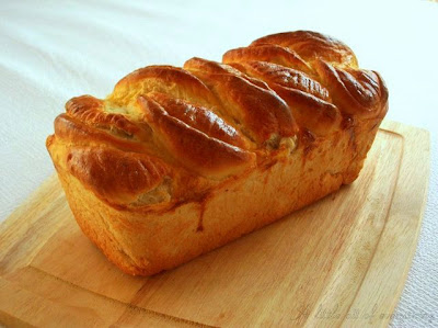 Pull apart cheese herb bread