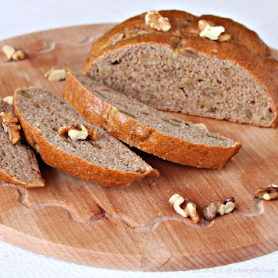 Whole-wheat walnut bread