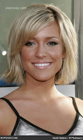 Vita Gallery Blonde Short Hair Actress