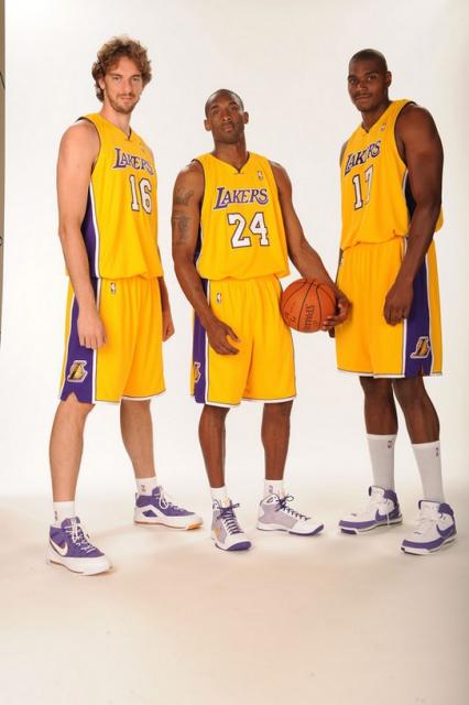 Lakers are on tonight!