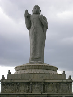 Estatua de Buda en Hyderabad