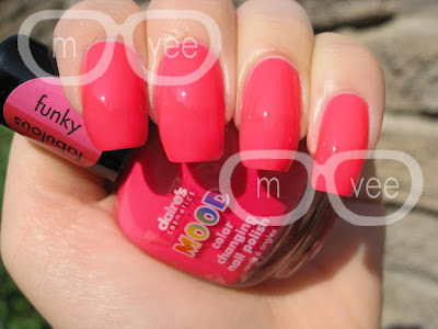 claires fabulous funky swatch