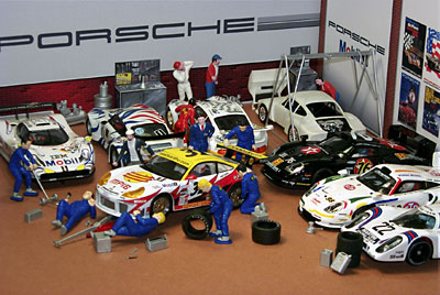 [RUICS_Porsche3.jpg]