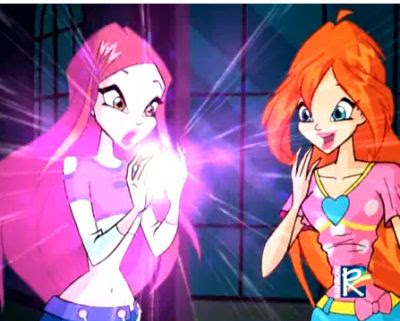 Slike winxica iz 4. sezone! - Page 2 Roxy+has+magic+and+bloom+is+there