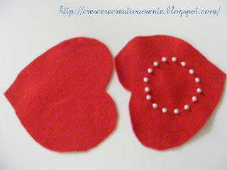 Lavoretti Di Natale Con Pannolenci Rosso.Cuori Di Pannolenci Per L Albero Di Natale