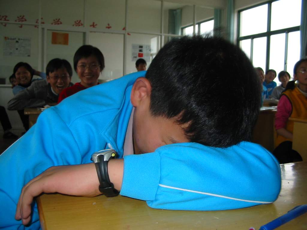 [Zzzzz...+English+is+boring...JPG]