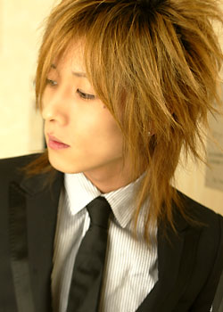 Nicki Minaj Hot Asian Men Long Layered Hairstyle Pictures