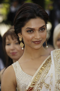 Indian Actress Deepika Padukone Saree Pictures from Cannes Festival