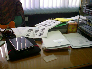 A Mummy S Diary A Clean Desk Is A Sign Of A Sick Mind An Idiotic