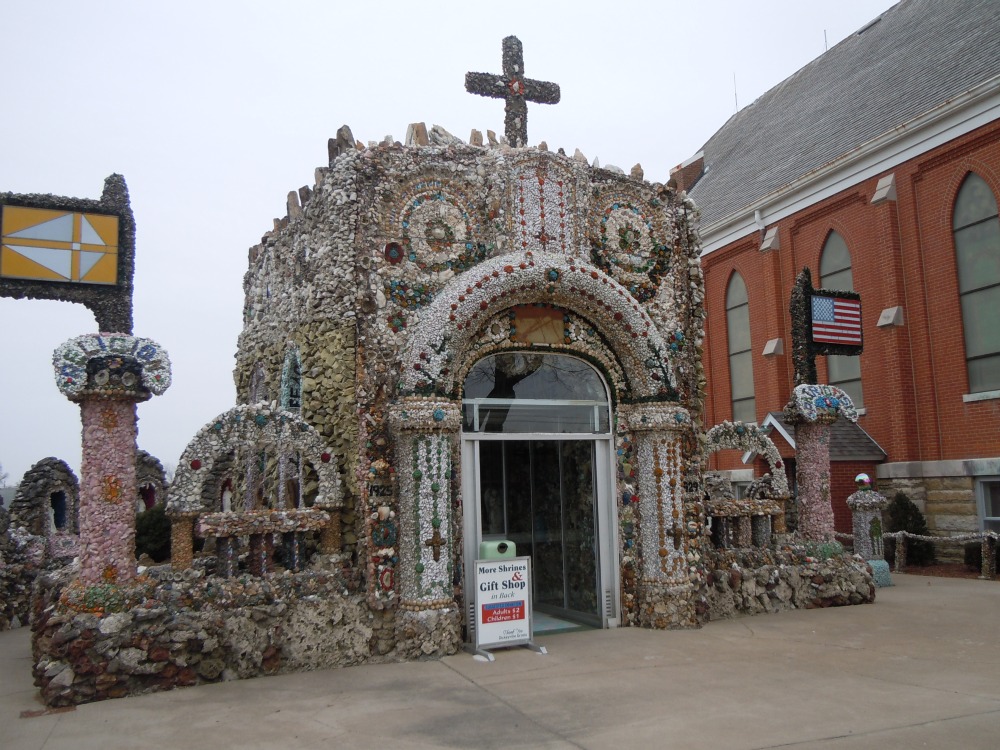 Round Circle On the Road With Mary, Again