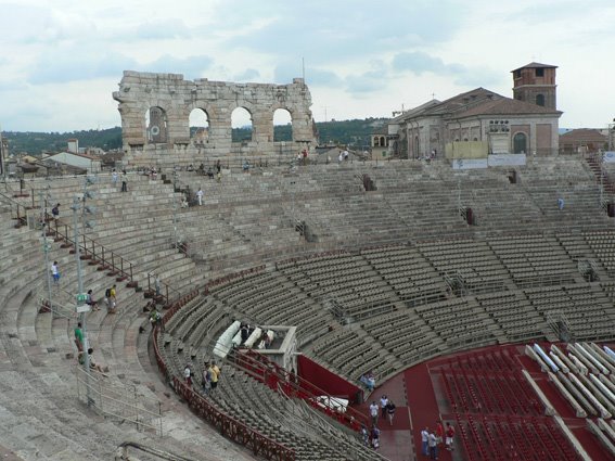 [2008-08-italia+575.jpg]