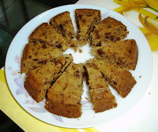 Date And Walnut Cake