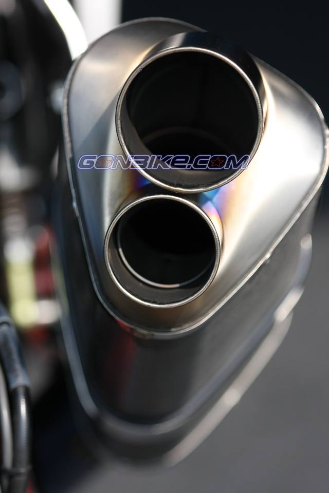 [Yoshimura+Tri-Oval.jpg]