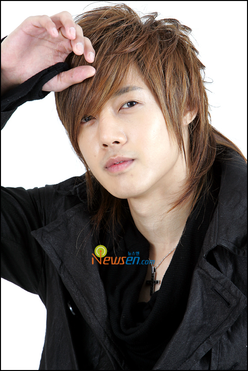 Kim Hyun Joong | Foto Aktor Korea Ganteng
