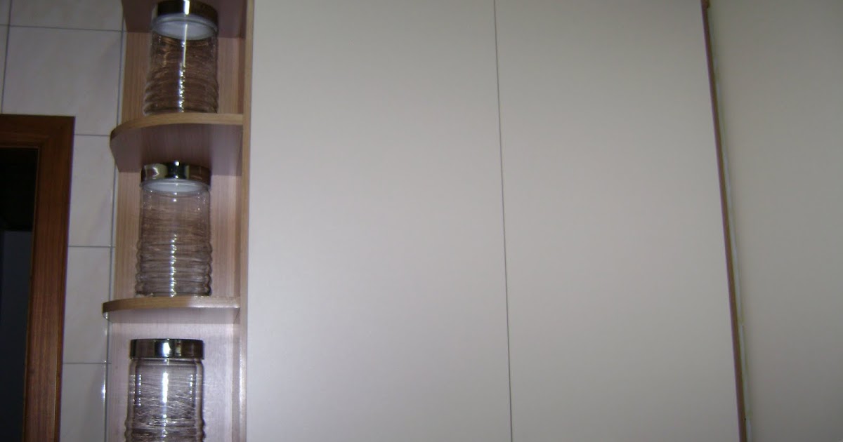 Só MDF Móveis Sob Medida: Cozinha - armário aéreo com prateleiras de canto