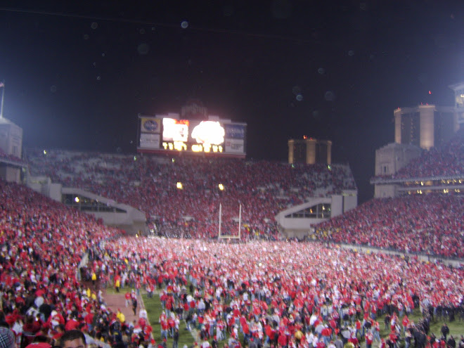 Fans crowding field after victory over Wolverines