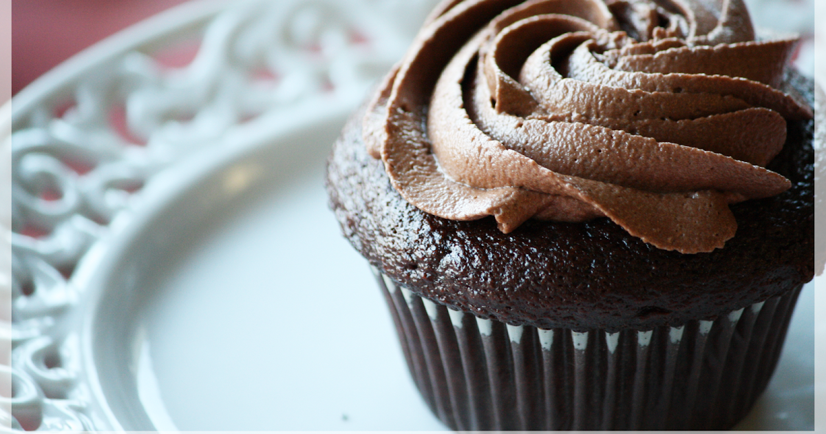 Edible Moments Chocolate Mayonnaise Cupcakes with Mocha Frosting