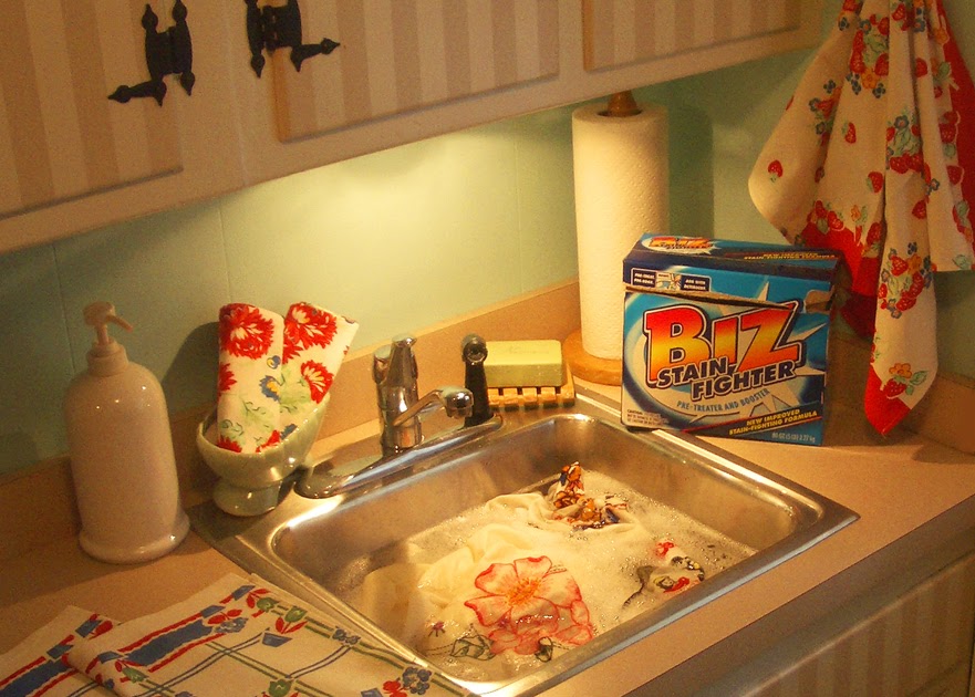 Etsy Vintage Team Cleaning Your Vintage Textiles