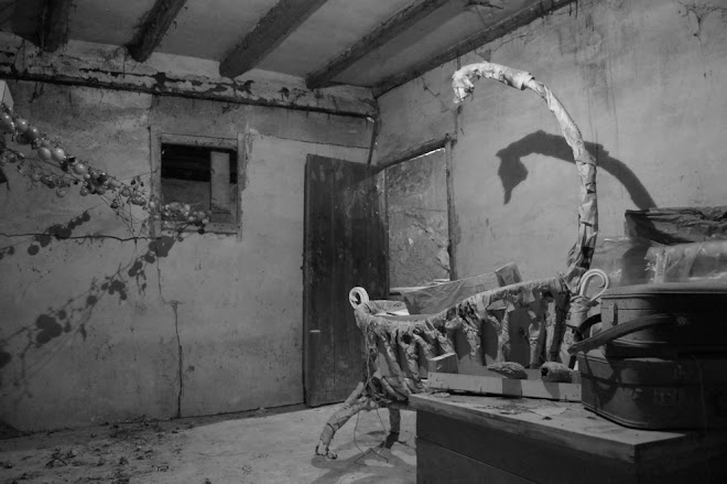 ABRIL 2009: INTERIORS 15