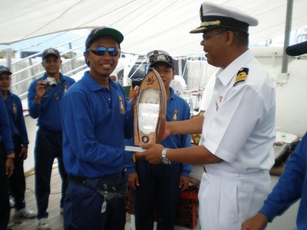 [boy...navy...jpg]