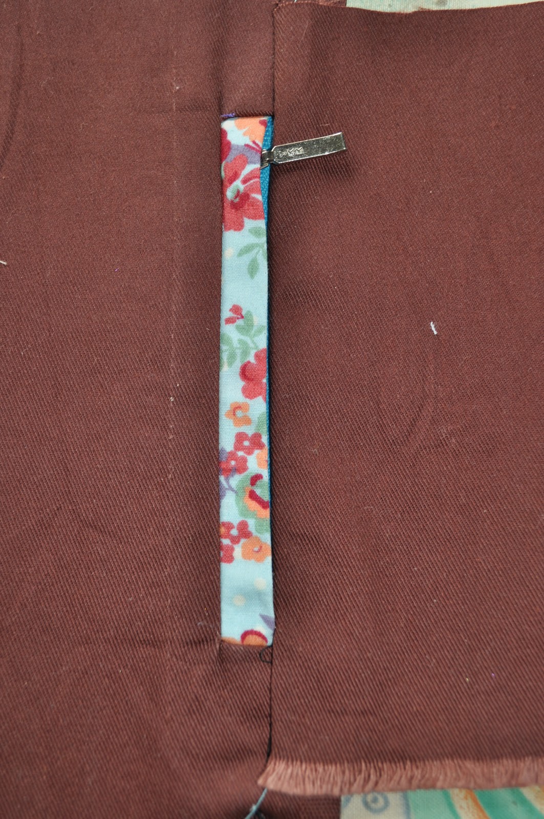 Bloom's Endless Summer Zippered welt pocket in a side seam