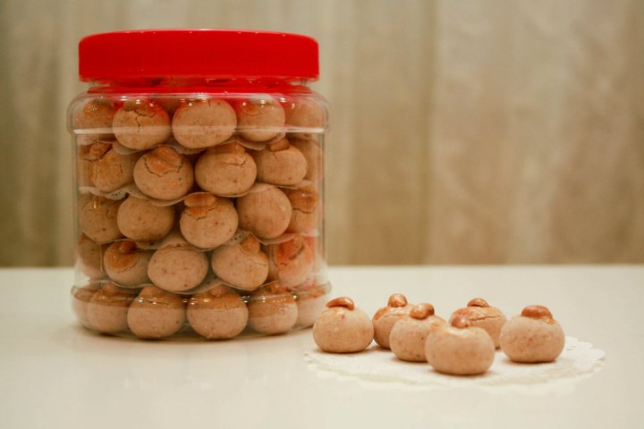 Cookies year chinese pricing ordering except kueh cny maintaining Chinese New Year Cookies!!