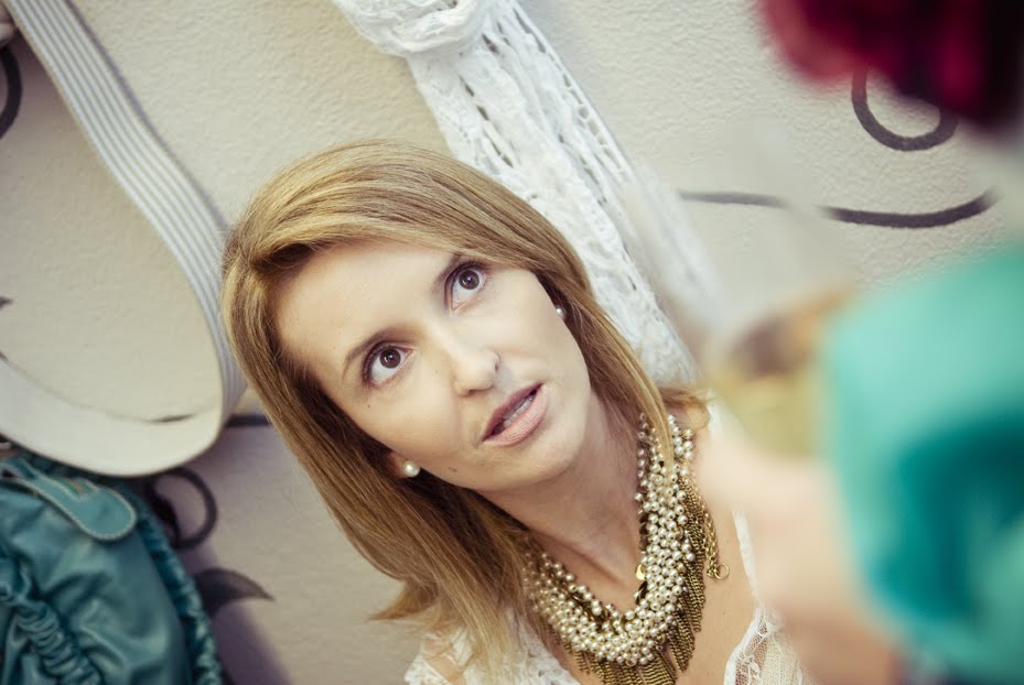 [090819ViaGomide_2560bx.jpg]