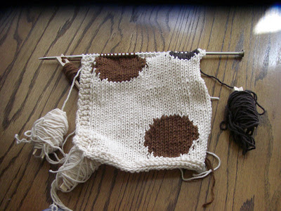 Yarn and floss and fabric, oh my!: Intarsia Knitting
