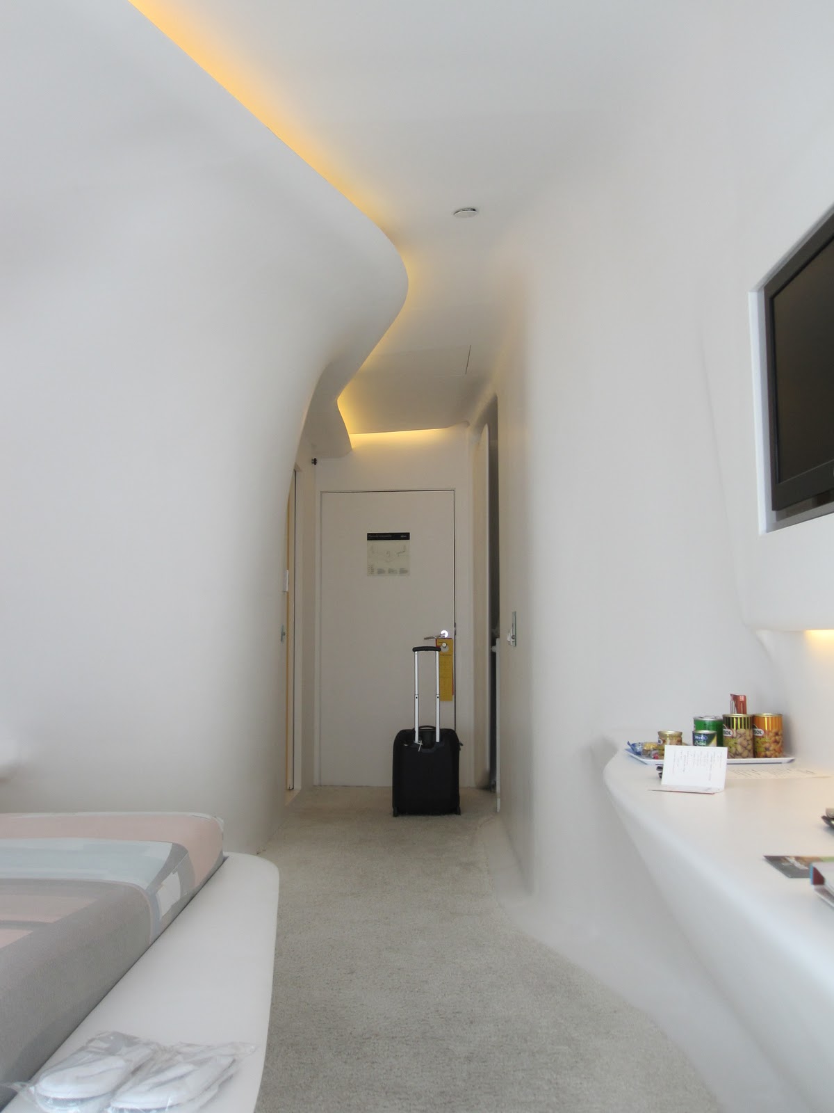 DE LUNARES Y NARANJAS: Hotel Puerta América: Mi experiencia!