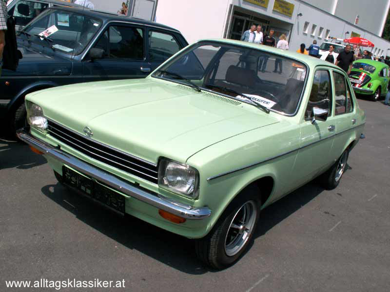 [opel-kadett-c-limousine-06.jpg]