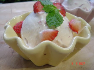    Strawberry+ice-cream+2