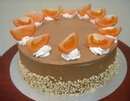 HAPPY BIRTHDAY SPAIN~ Chocolate+tomato+cake+with+mystery+ganache+1
