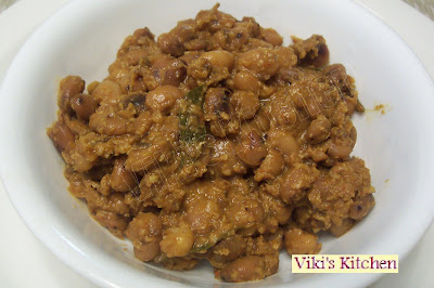 Mochai Kottai Kulambu