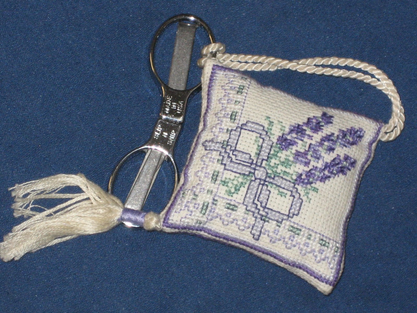 [scissors+keep+001.jpg]