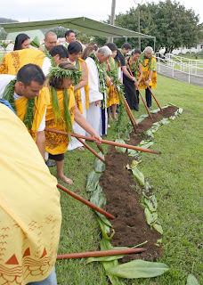 Hawaiian Studies students participate in groundbreaking