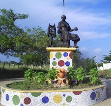 monumento a la tejedora