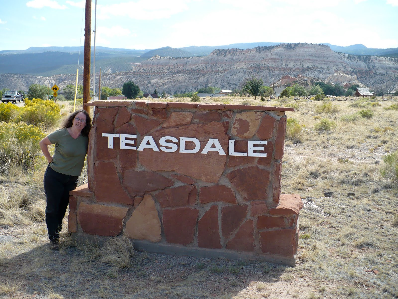 C N UTAH Town 42 TEASDALE est. 1870